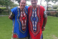 Nick, Head Pro von Falmouth & gute Freund mit mir in Traditional African Dress